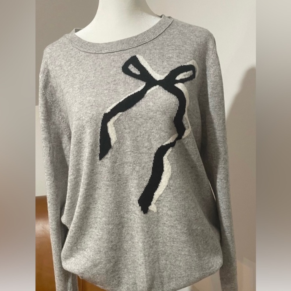 COPY - Banana Republic x Filpucci bow sweater